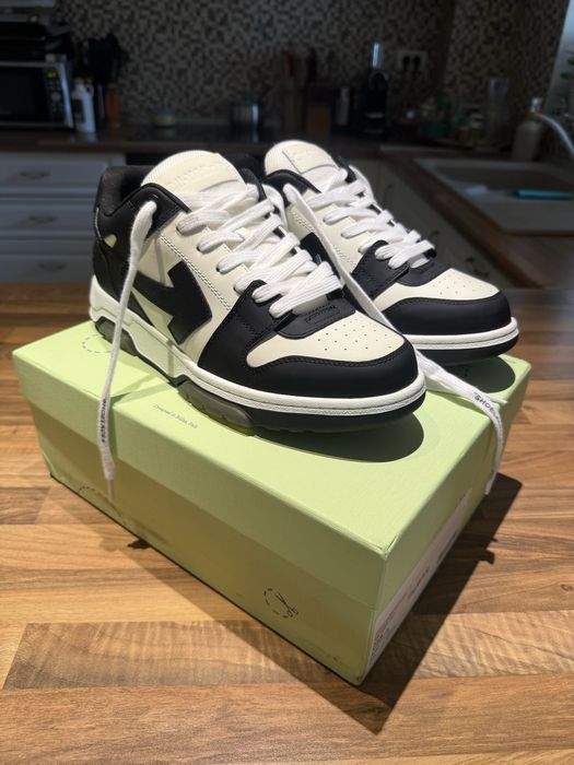 Out Of Office Panda (black/white)