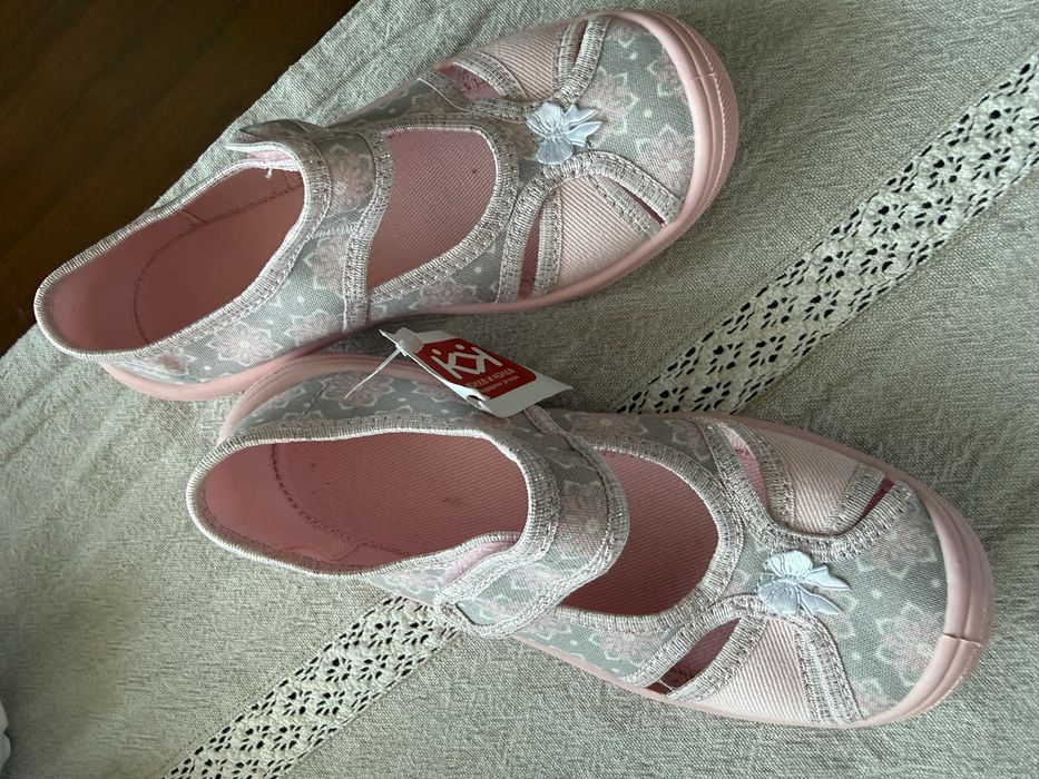 Детски пантофи н. 31, 34, 35