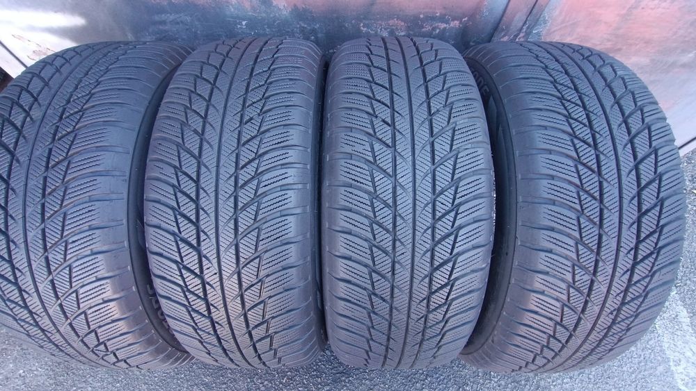 225/55/17 Bridgestone