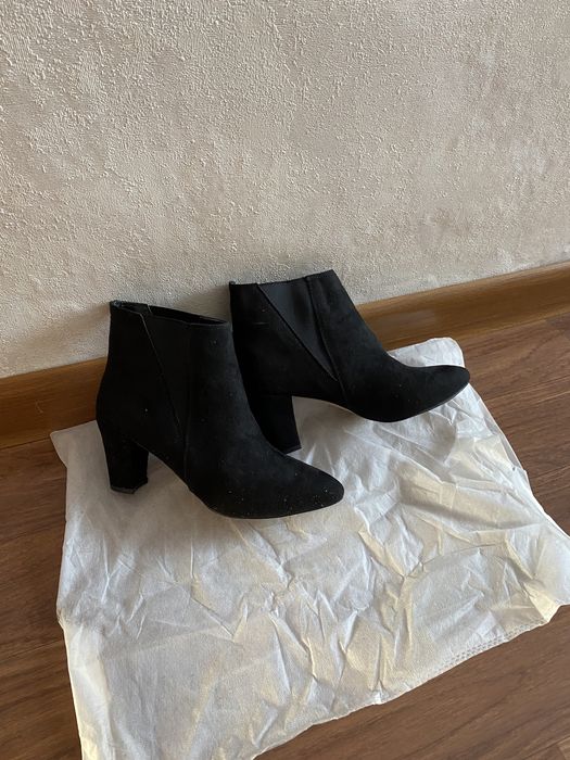 Продается туфли и полусапошки  новые