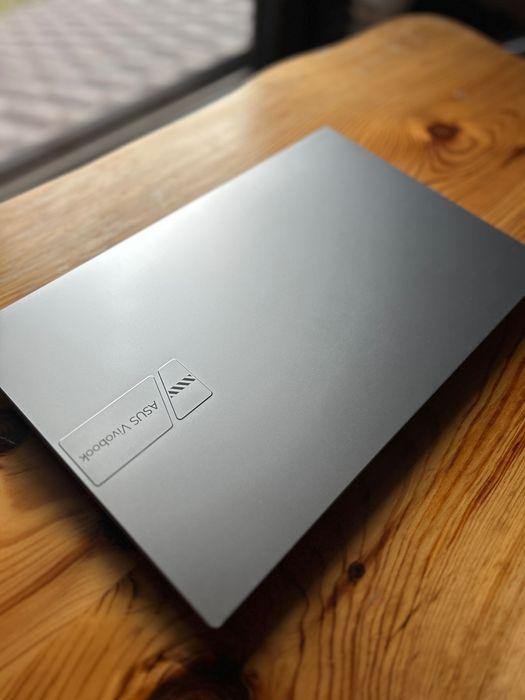 Laptop ASUS impecabil