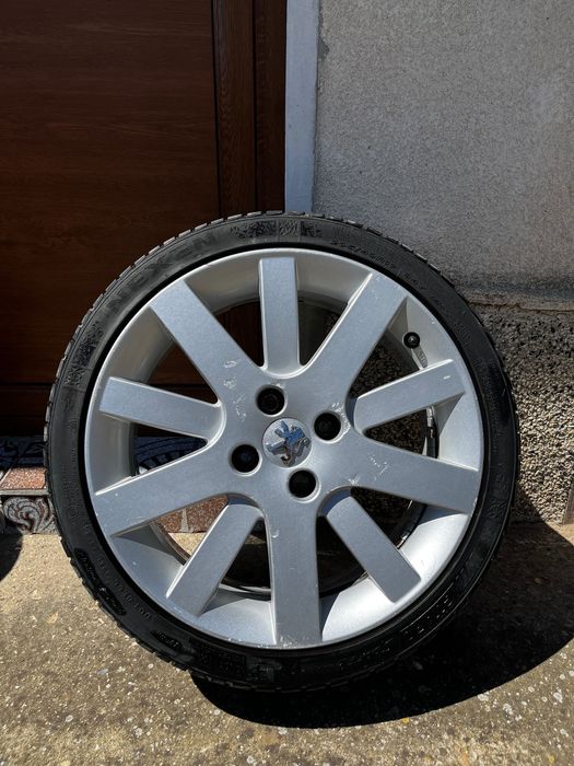 Гуми и джанти за Peugeot207