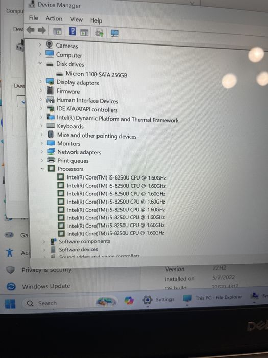 Laptop Dell Inspirion i5 Gen 8 / 8GB RAM/ SSD 256 GB