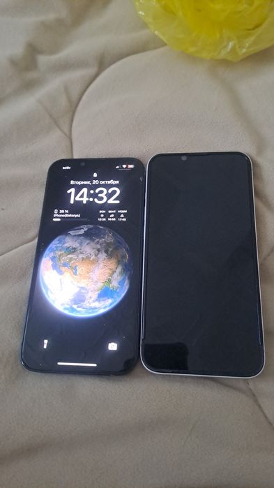 iPhone 13 iPhone 14