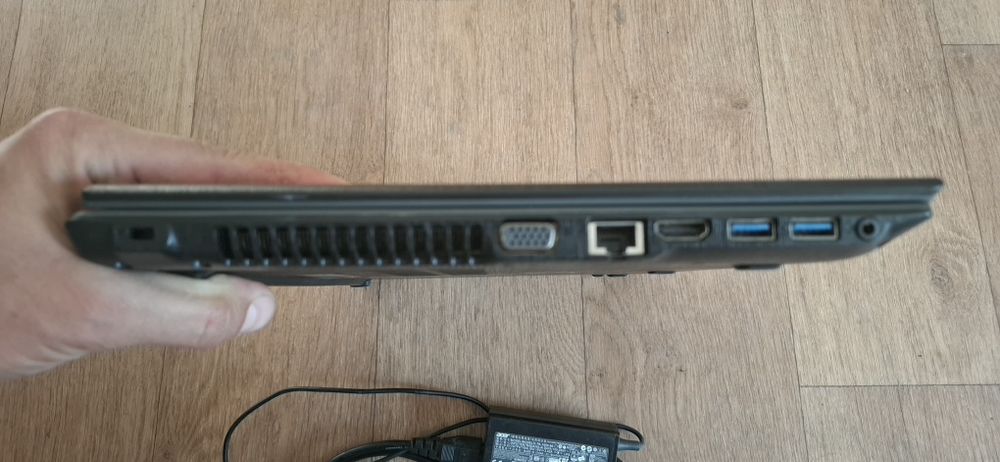 Ноутбук  Acer i3