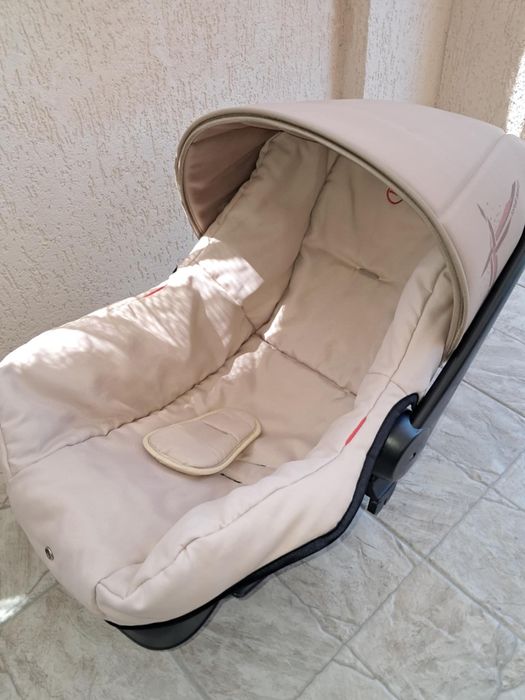 Детска количка на Lorelli 3 в 1 комбинирана с летен и зимен кош