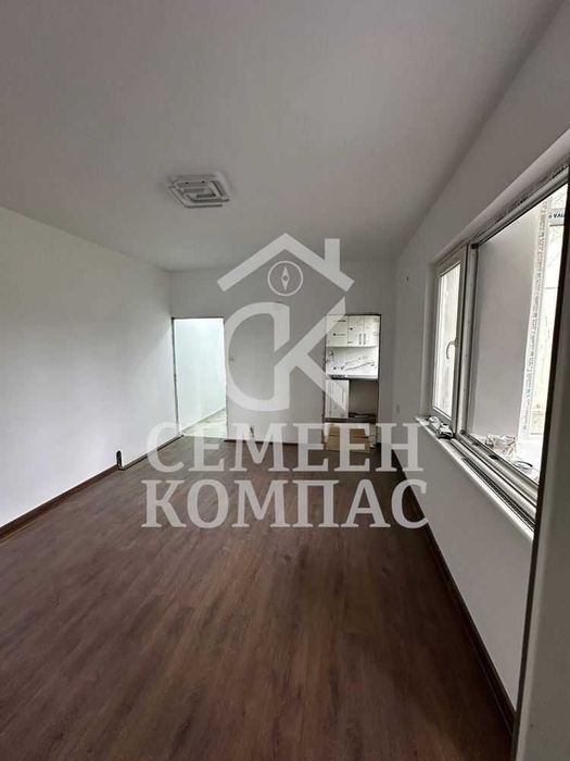 Продава се Едностаен апартамент в Пловдив, Тракия - 36 кв.м за 990 €/кв.м - Снимка #1