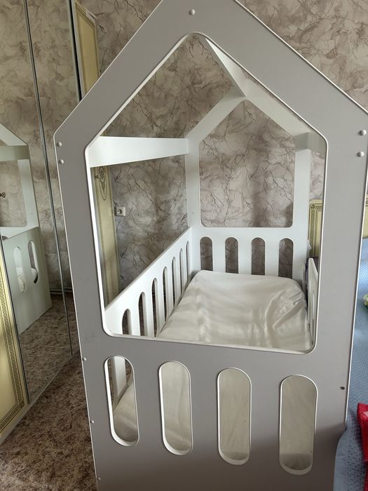 Продам детскую кровать