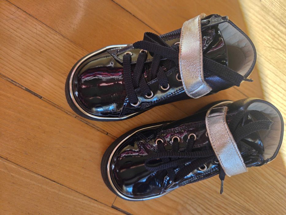 Високи обувки,естествена кожа,лачени Колев&Колев