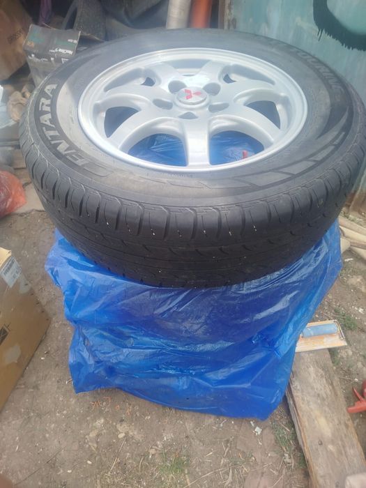 Шины с дисками. Диски крашенные