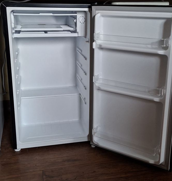 Хладилник NEO BC-120 BA+ Черен