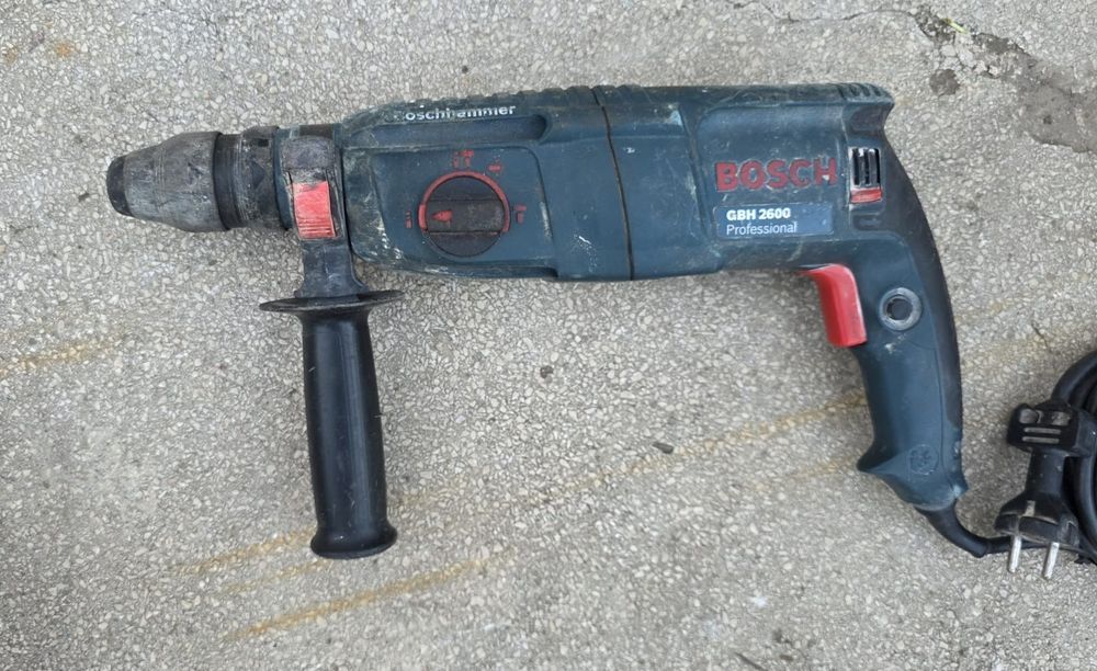 Rotopercutor cu fir Bosch