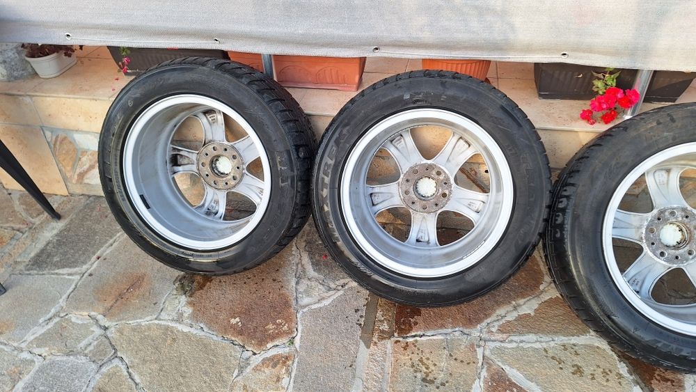 Джанти 17-ки за джип BMW с гуми зимни