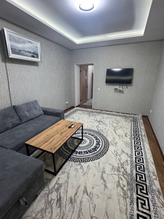 Свой Продаётся  2/4/4 квартира 57кв яккасарай. Улица Бабур