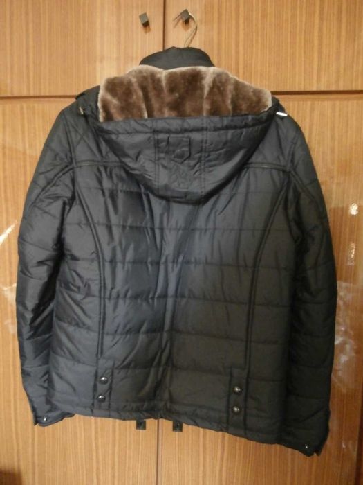 Куртка зимняя с капюшоном