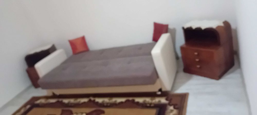 Garsonieră pentru închiriat.
