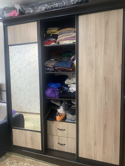 Продам шкаф купе.