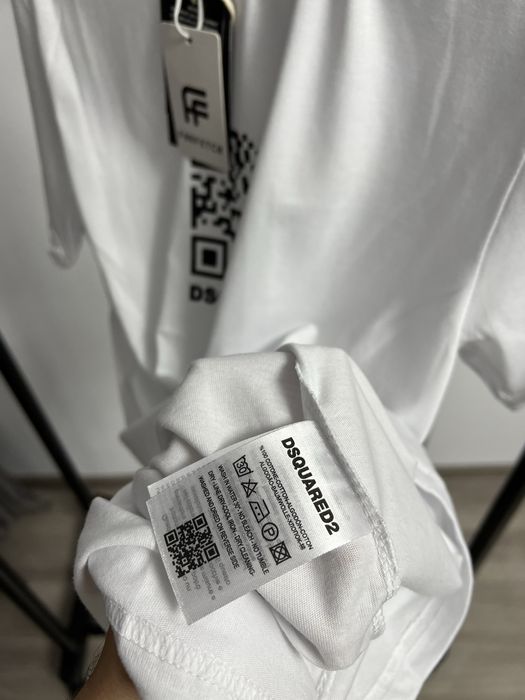 Tricou DSQUARED2 super calitate