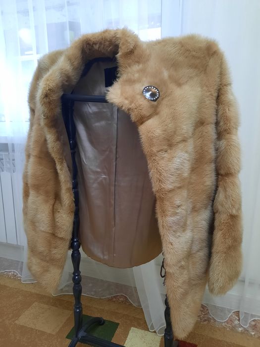 Шуба норковая в отличном состоянии