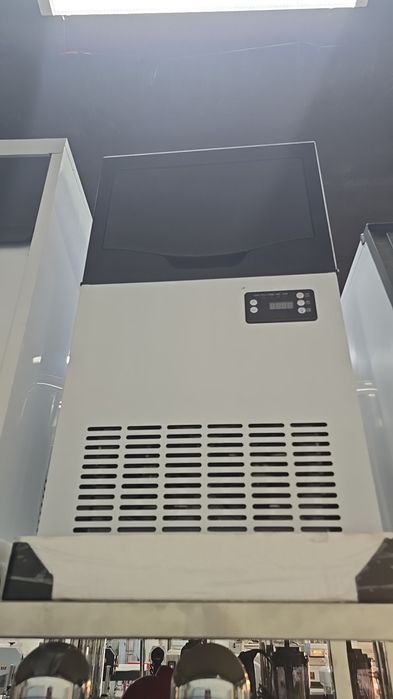 Muz aparat lyod grenatir muz chiqargich