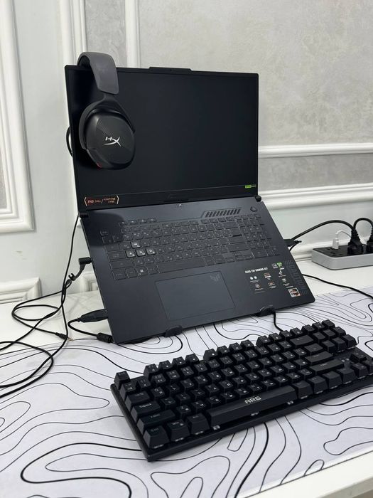Asus tuf gaming A17 FA707