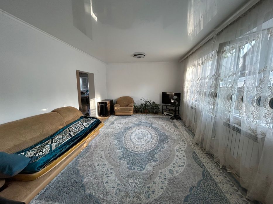 Продам дом.7 соток .Есть документы.