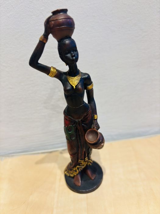 Statuete din lemn de abanos