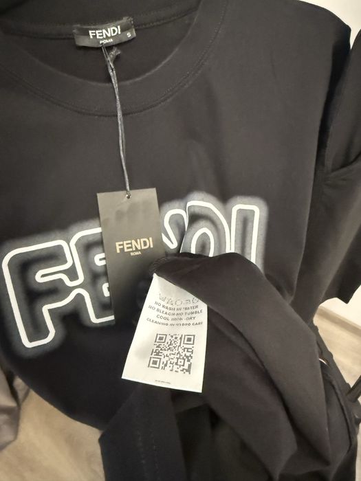Compleu FENDI super calitate