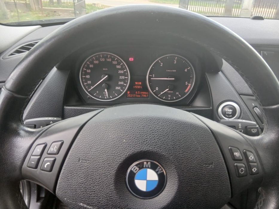 Vând BMW X1 Xdrive