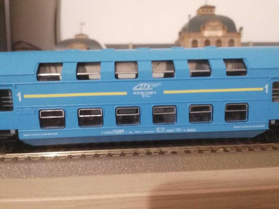 Vagoane etajate CFR trenulet electric HO