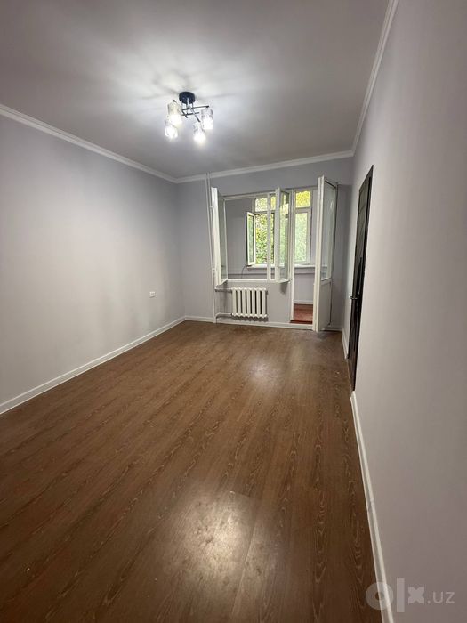 Продается квартира. Юнсабад - 15кв 1/3/4