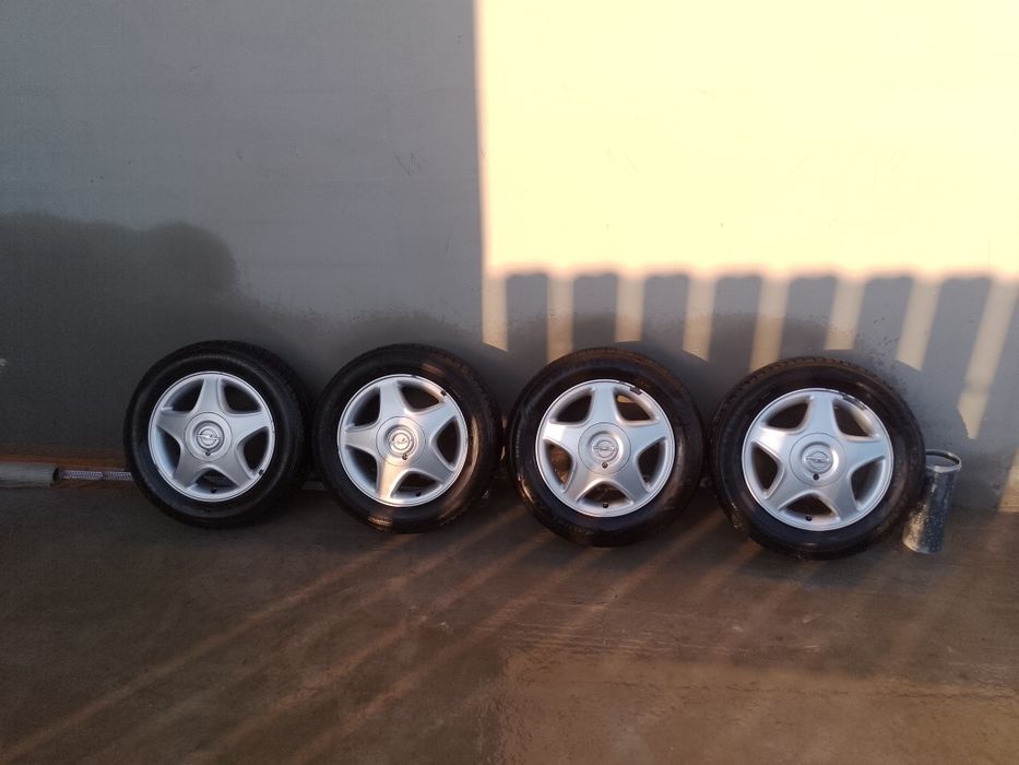 Vând jante Opel Astra 195/60R15