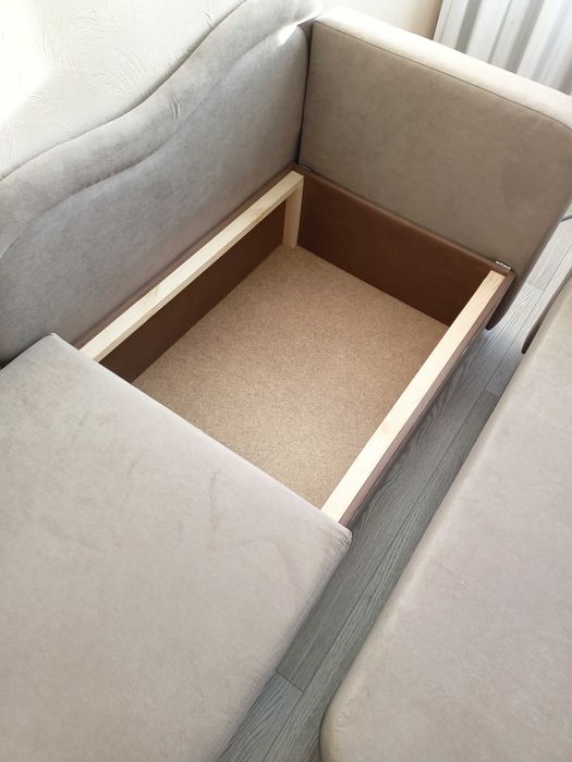 Диваны детские, есть два в наличии.