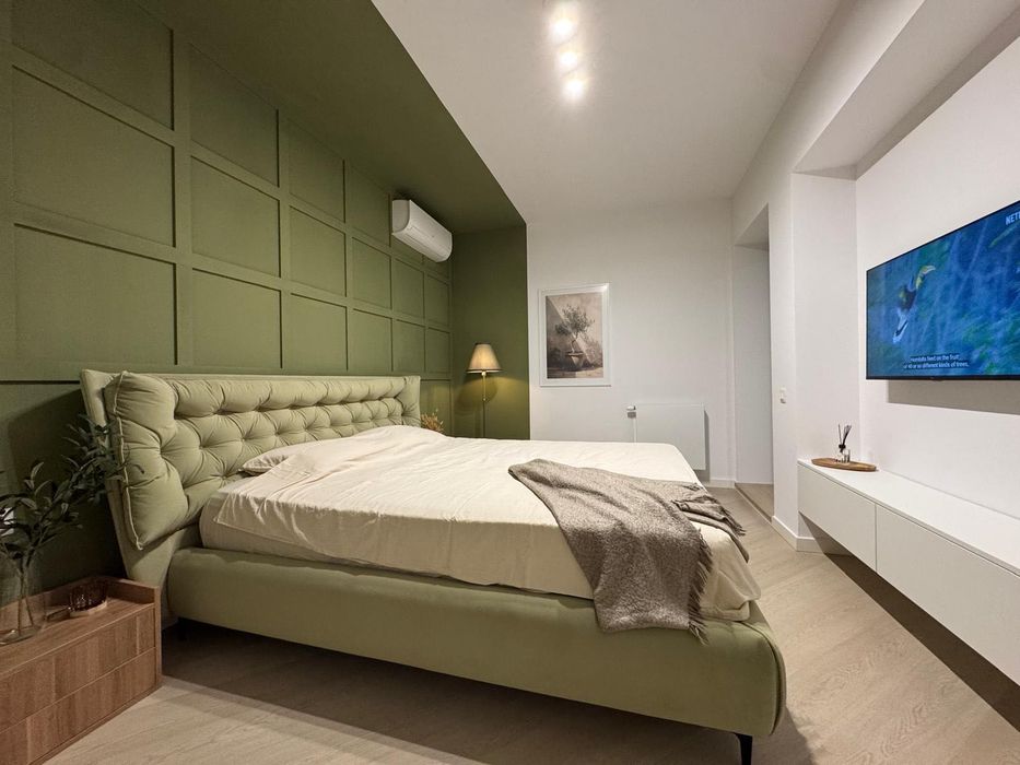 INCHIRIERE apartament NOU HARMONY 2 camere premium/designer interior - Cortina North 900 EUR - Vedere 2