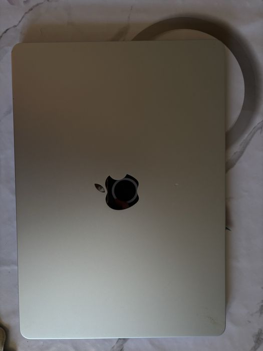 Apple Macbook air m4