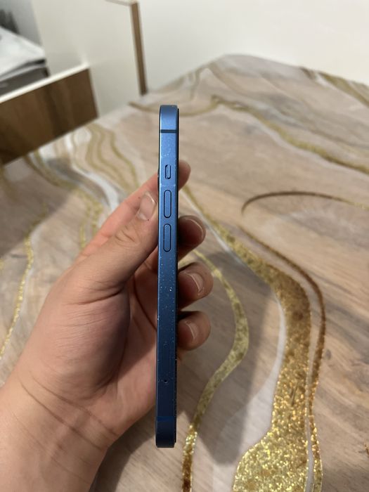 Iphone 13 в отличном состоянии