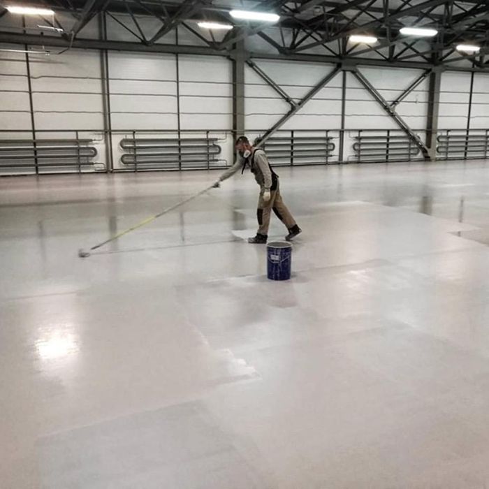 Полимерные полы топпинговые полы бетонные полы