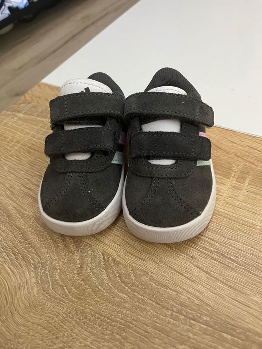Детски обувки Adidas
