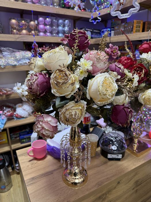 Gul ,suniy, stol bezagi