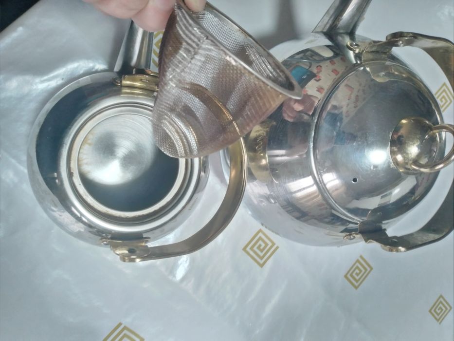 Продам чайник маленький и большой