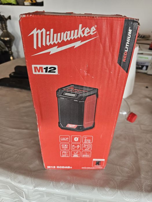 Radio milwaukee m12 RCDAB+