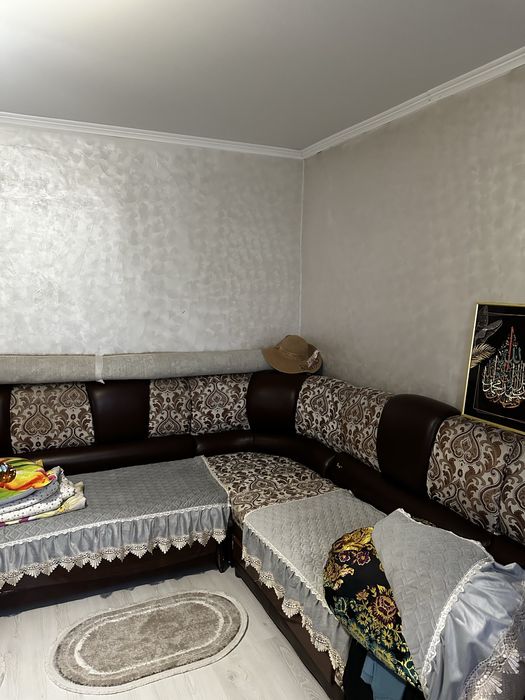 продам диван угловой