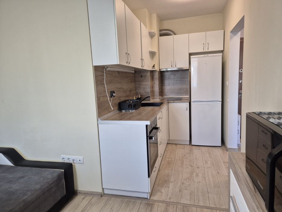 Дава се под наем Двустаен апартамент в Варна, Кайсиева градина - 55 кв.м за 448.8 € - Снимка #3