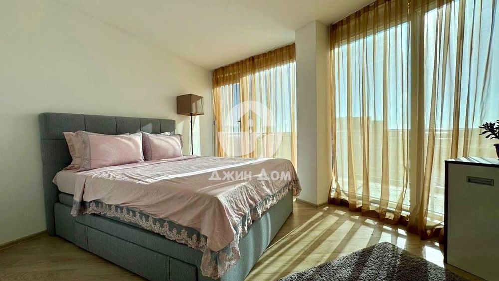 Продава се Четиристаен апартамент в Бургас, Сарафово - 237 кв.м за 531 €/кв.м - Снимка #7