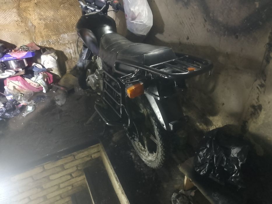 Мотоцикл 200 куб