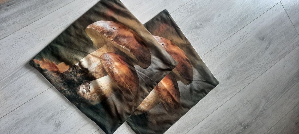 Fețe de pernă cu hribi