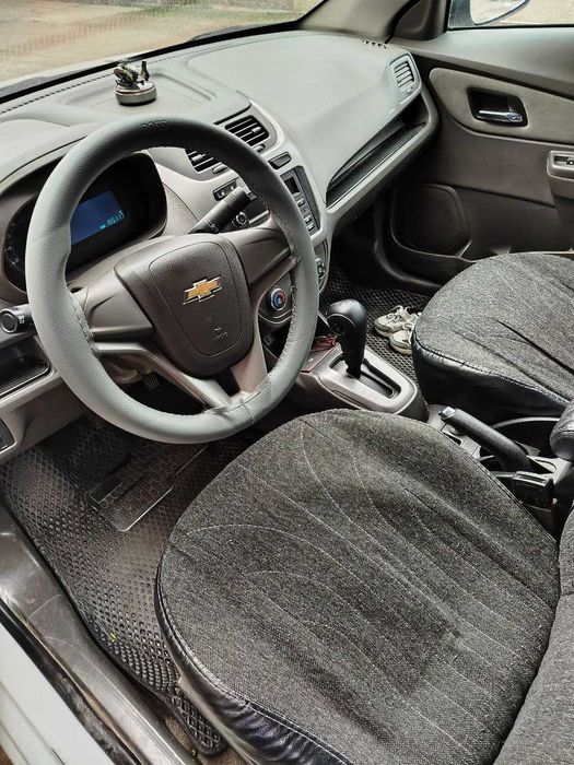 Автомобиль Кобальт