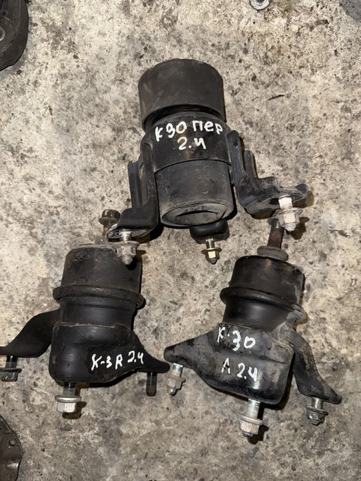 Подушки двигателя камри 30 35 2.4