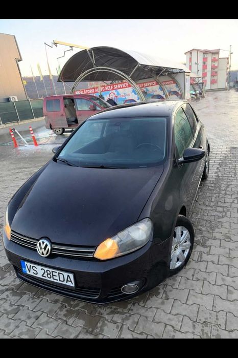 Volkswagen Golf 2010 benzină, 3.019 € — imagine 1