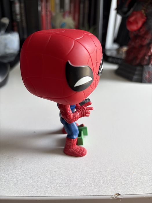 Spiderman funko pop фигурка